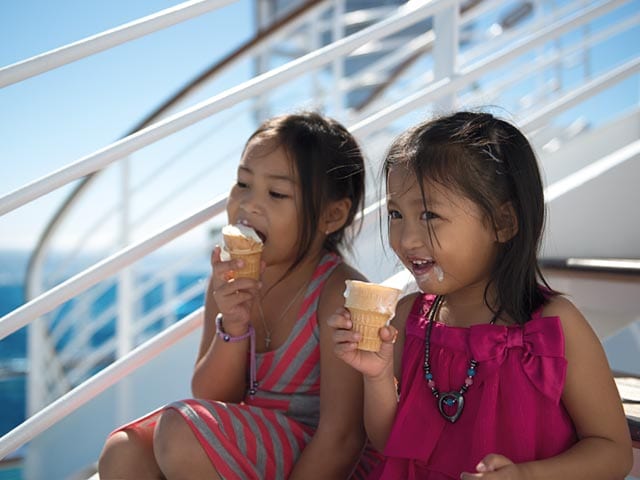 Kids Eating Ice Cream – Princess Cruises