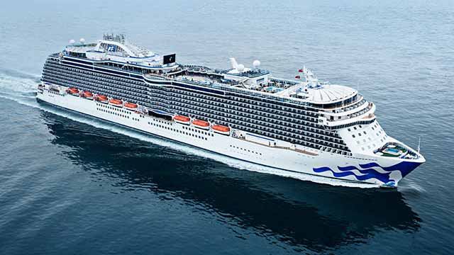 front view of Royal Princess cruise ship at sea