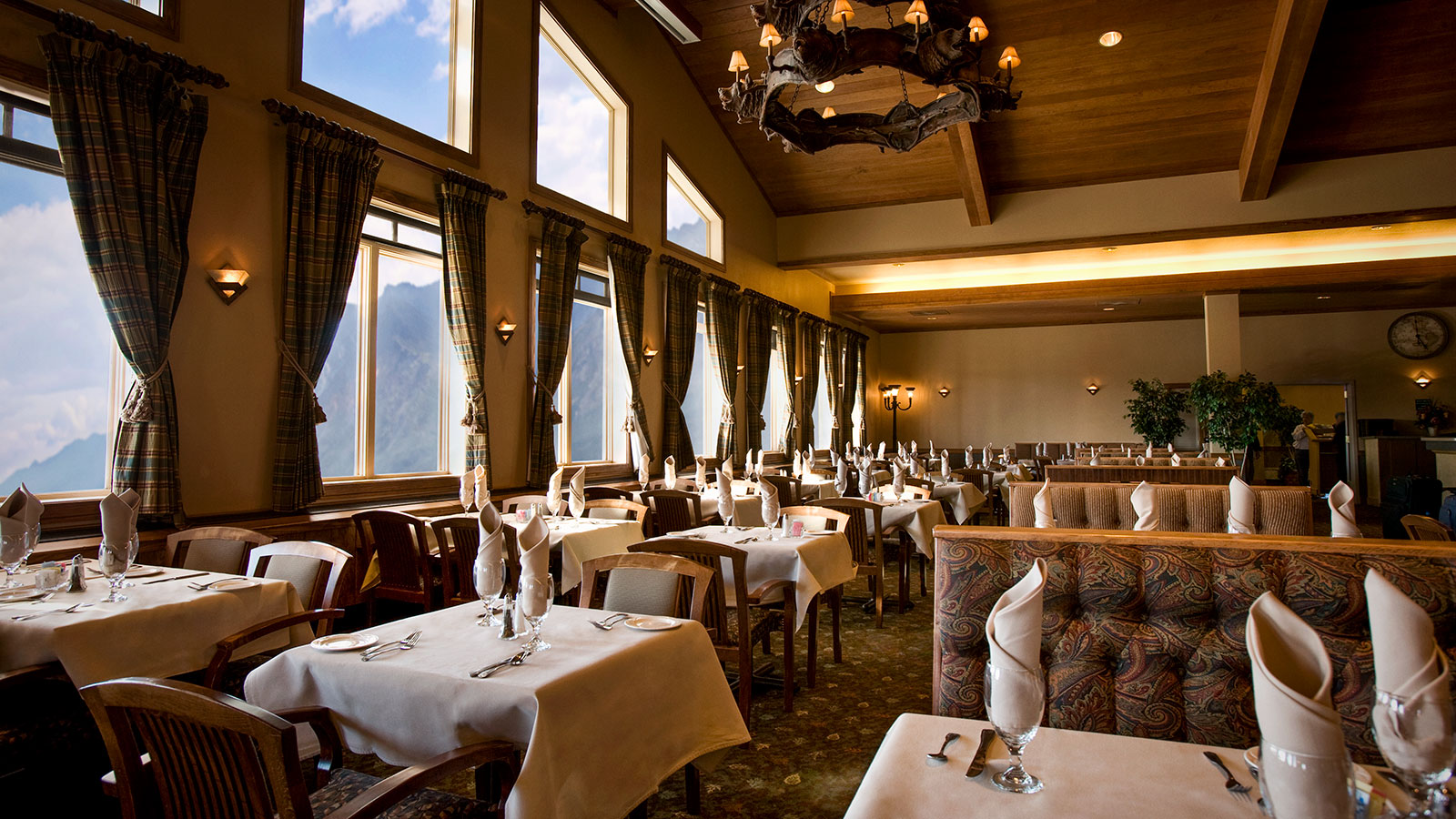 Alaska Lodges Fairbanks Princess Riverside Lodge® Princess Cruises