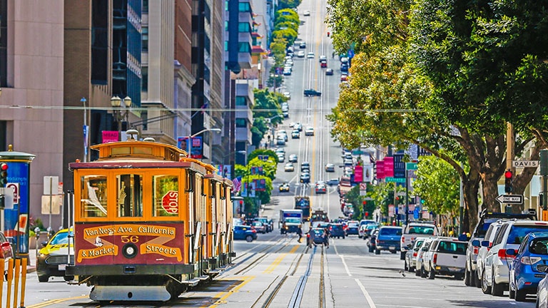 trolley in downtown san francisco