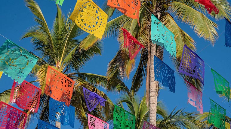 decorations with palm trees