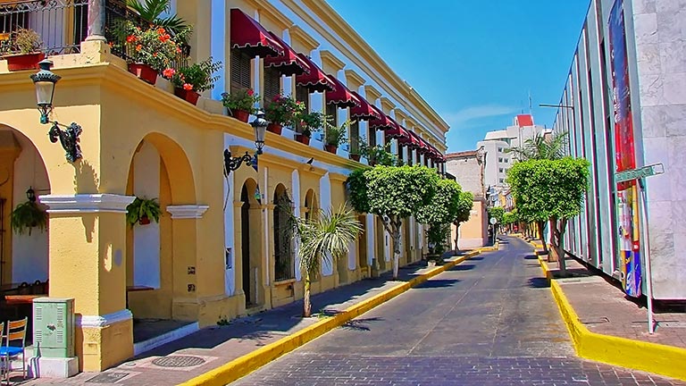 view of a mexican riviera city street
