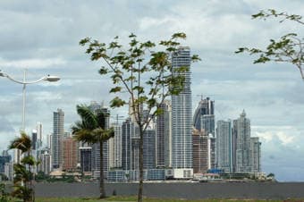 panama canal walking tour