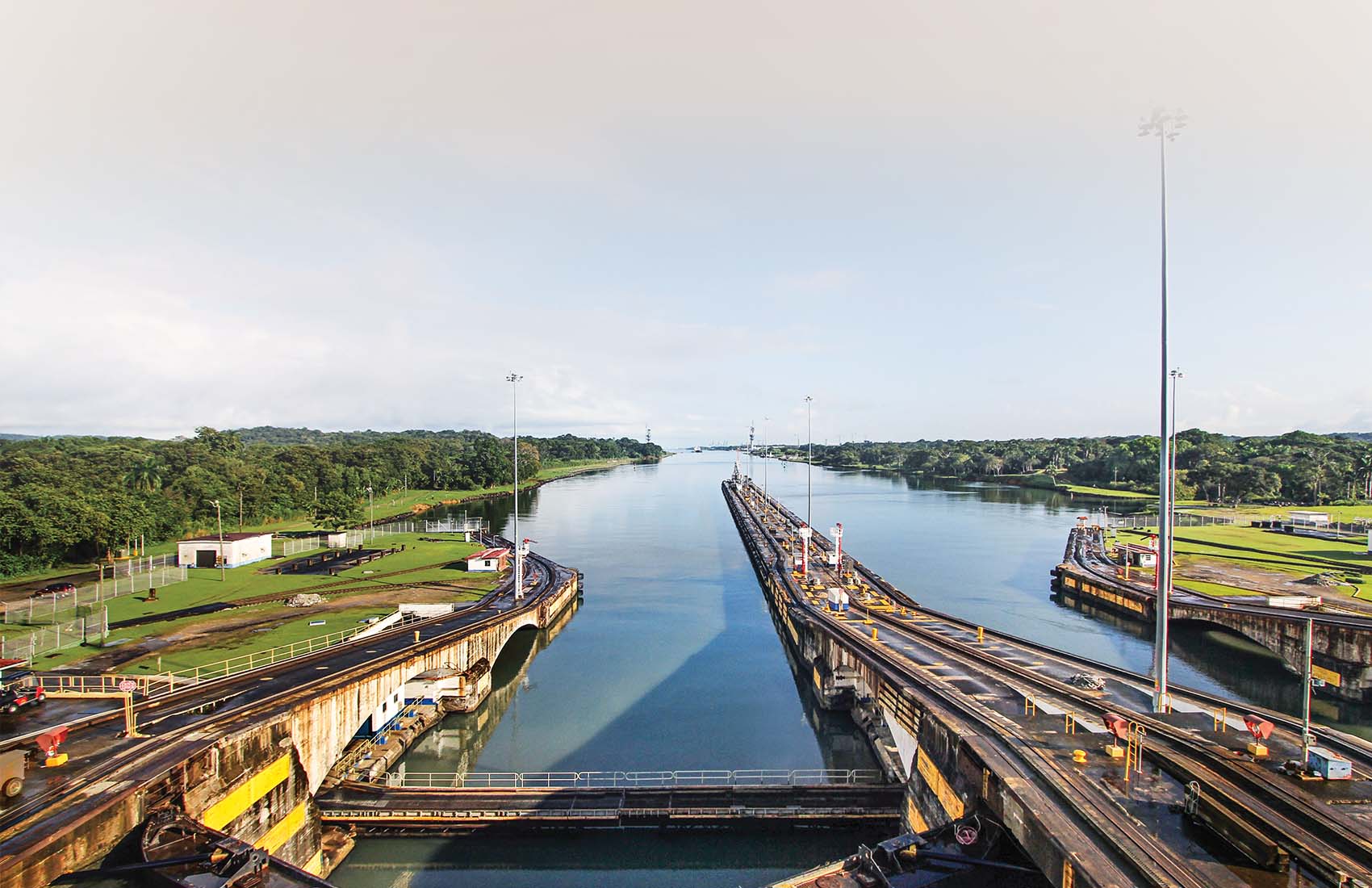 新品未開封 レアデック USPC Panama Casino Trademark Poker Texas Traveler Table Top and 300 Chip Set